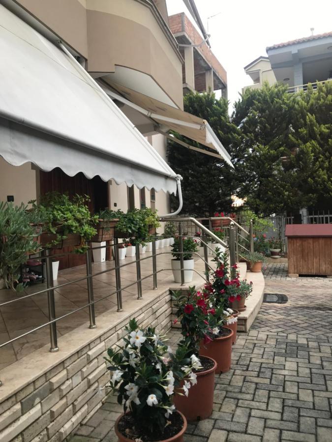 Guest House Il Palazzo Durrës 외부 사진